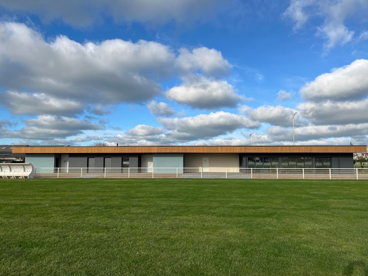 Tribunes et Vestiaires Foot pour l'US Blériot-Plage